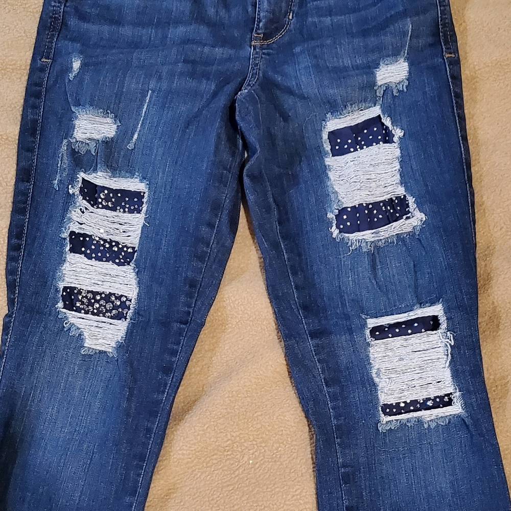 Guess Destroyed Rhinestone peek-a-boo skinny